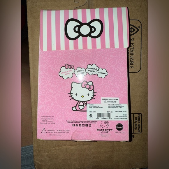 Sanrio Girl's/Tween Hello Kitty Silver-Tone Enamel Hearts Double Necklace - Picture 3 of 4